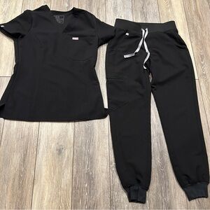 Figs Black Slim Catarina and Zamora Petite Scrub Set XXS